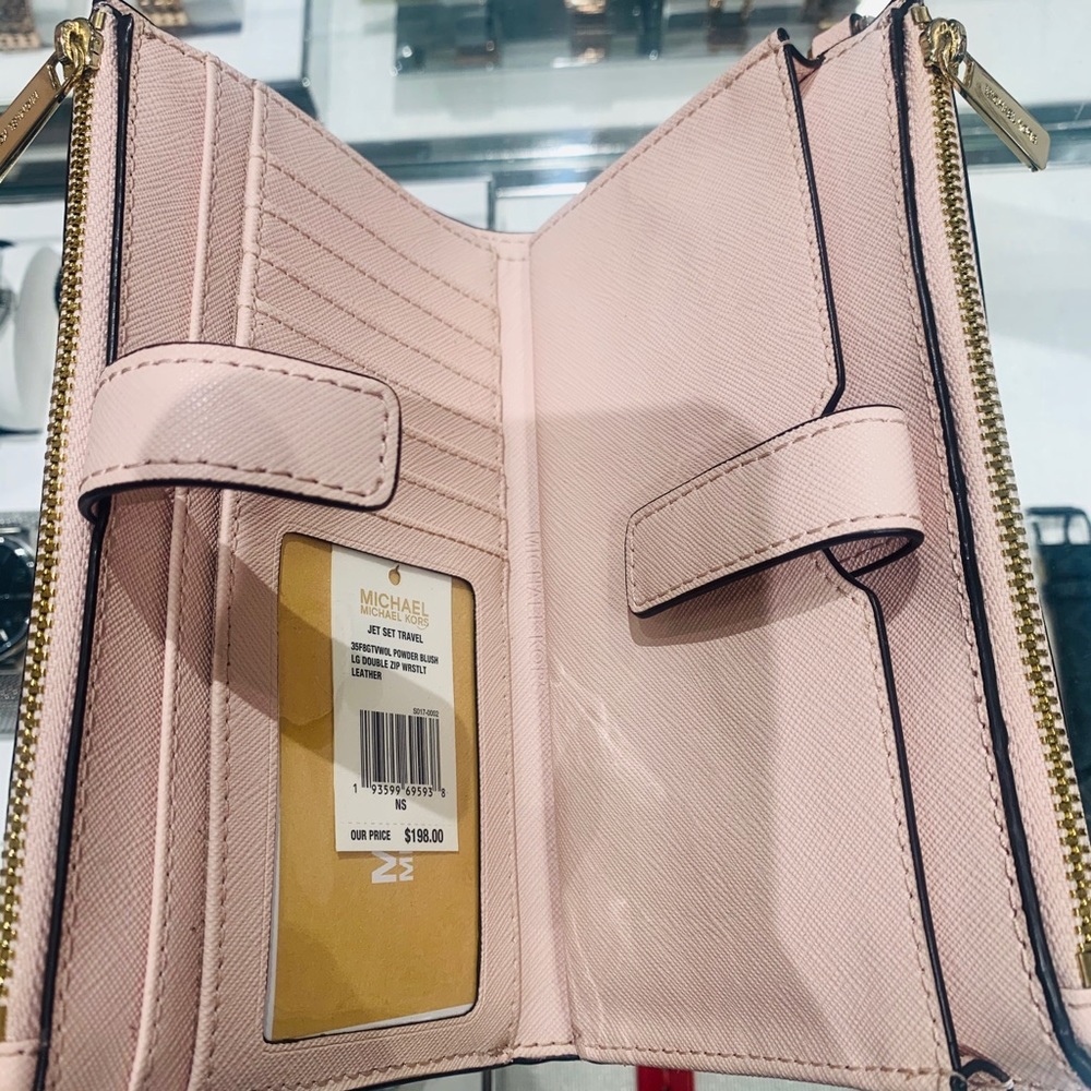 Michael Kors Wristlet Wallet - Picture 4 of 5